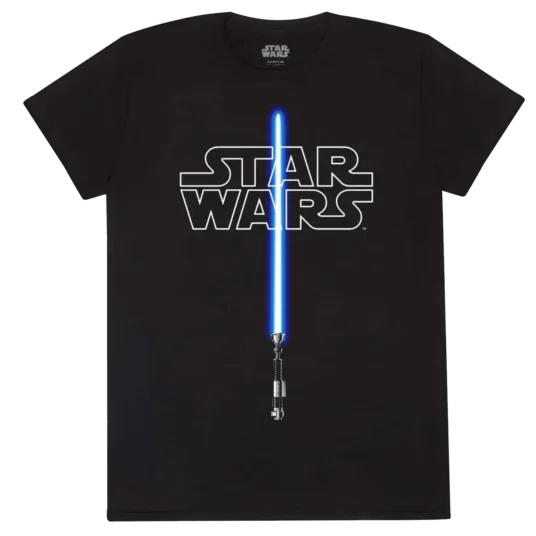 Sort T-shirt med Star Wars-logoet og et blåt lyssværd, der skærer ned gennem midten.
